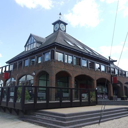 Boathouse Hotel Hythe  Exterior foto